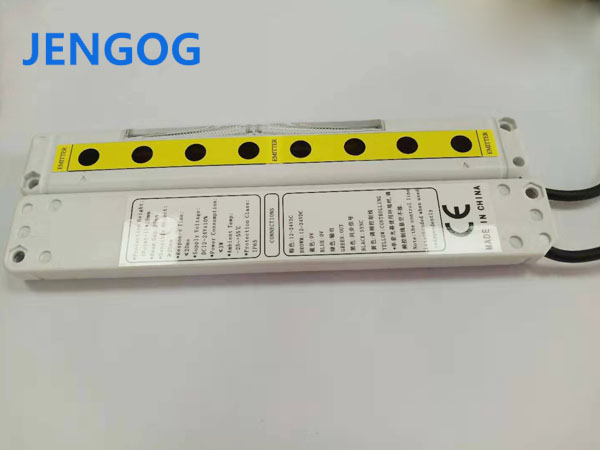 �^(q��)����